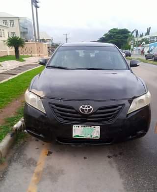 A picture of Distress Distress 2008 Toyota Camry Engine has top noise Gear