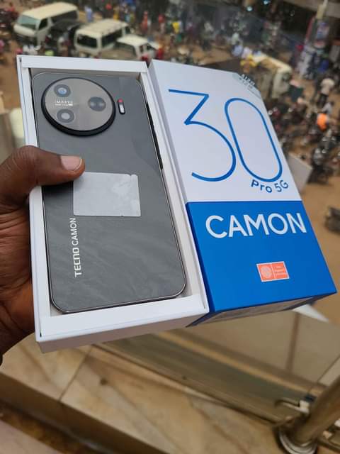A picture of Tecno camon 30pro 5G Storage 512gb One year warranty Top