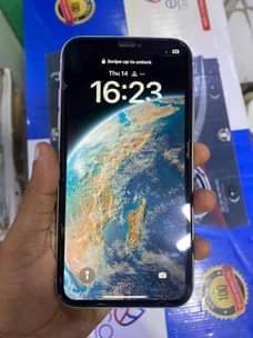 A picture of IPHONE 11