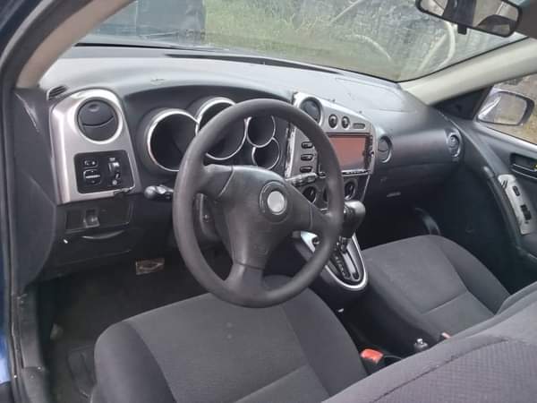 A picture of 2004 Toyota Matrix engine silent Gear ok AC chilling flash