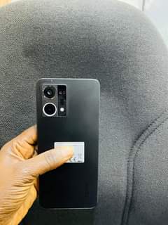 A picture of OPPO RENO 7 950000 CALL WHATSAPP 0753531596 0783444414
