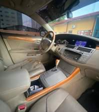 A picture of Clean Nigerian Used Gold Toyota Avalon 2006 2007 Baked Leather