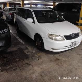 toyota fielder