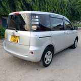 A picture of Toyota sienta