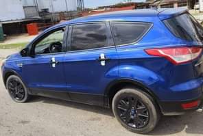 A picture of Takas Motors 07060931241 DISTRESS SALES FORD ESCAPE 014 Model Keyless