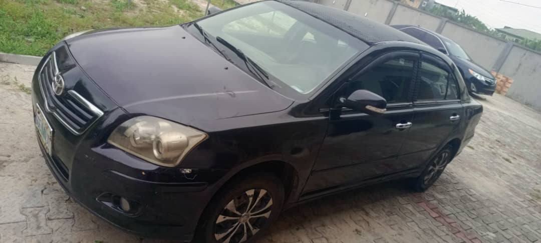 A picture of 2 005 Toyota Avensis Engine Gear 100 Android screen Reverse