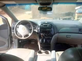 A picture of Toyota Sienna 2005 for sale perfect engine and gear selection