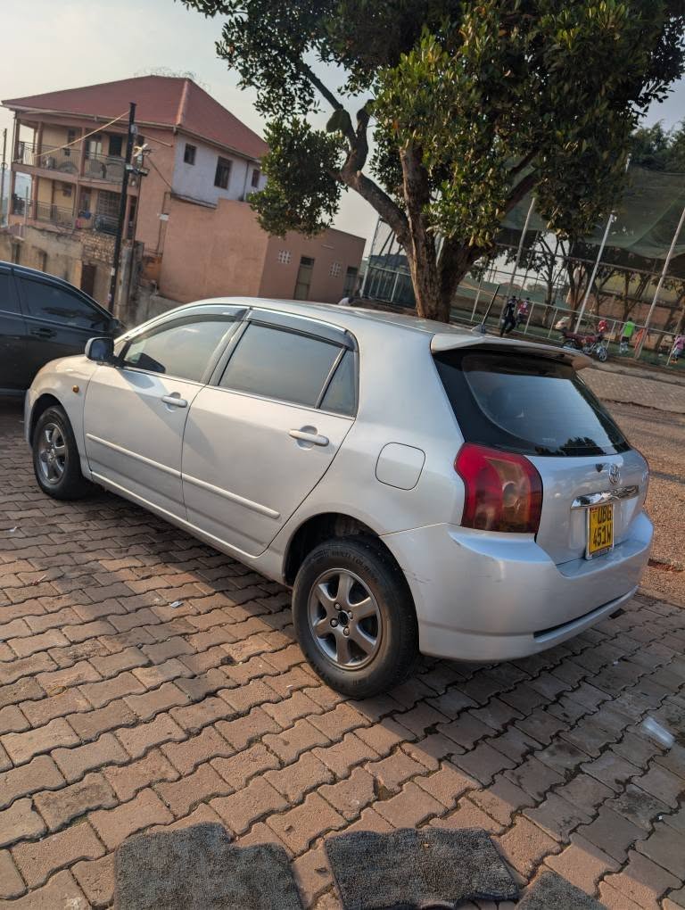A picture of Toyota Allex 2006