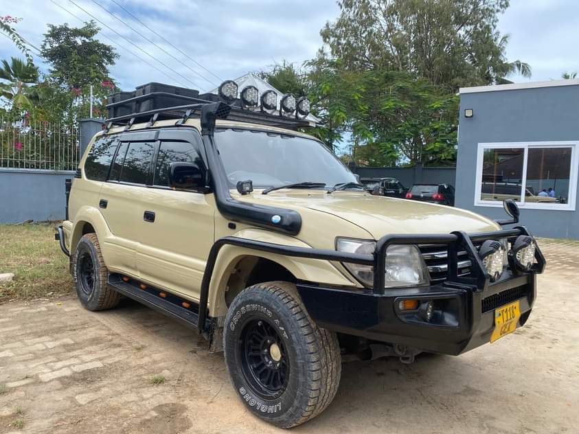 A picture of Landcruiser prado tx