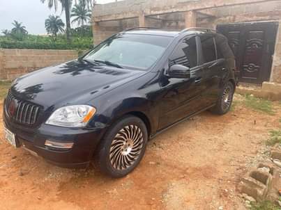 A picture of Mercedes Benz