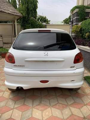 A picture of Peugeot 206