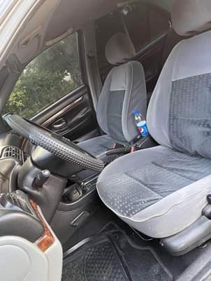 A picture of Peugeot 406 prestige