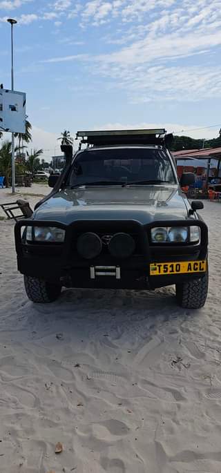 A picture of Toyota Landcruiser 80 series