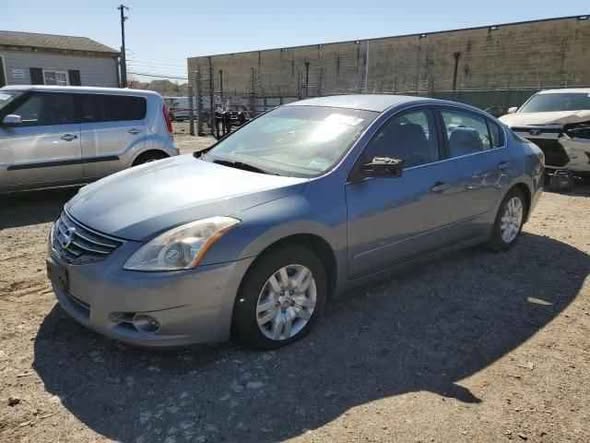 A picture of 2011 Nissan altima