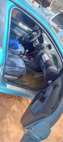 A picture of 2005 Peugeot 206 081 677 33332
