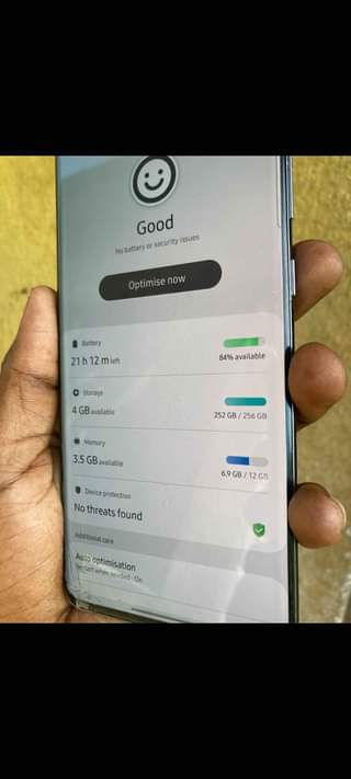 A picture of Samsung S20 Ultra 500k