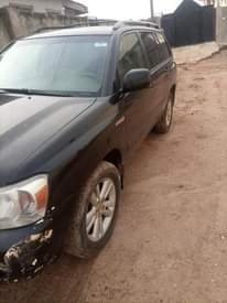 A picture of Toyota Highlander 07