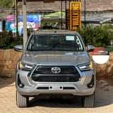 used toyota hilux