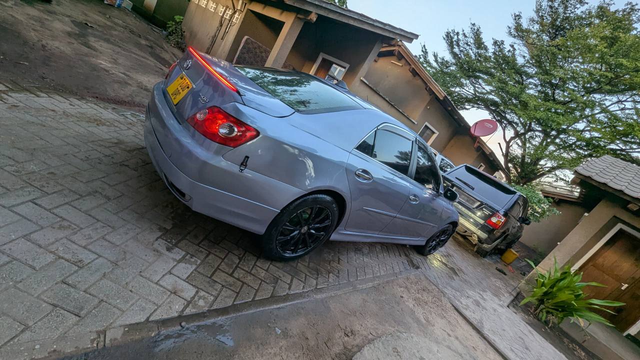 A picture of TOYOTA MARK X