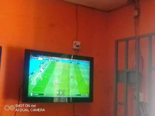 A picture of Philip and sony 32 inches tv for sale