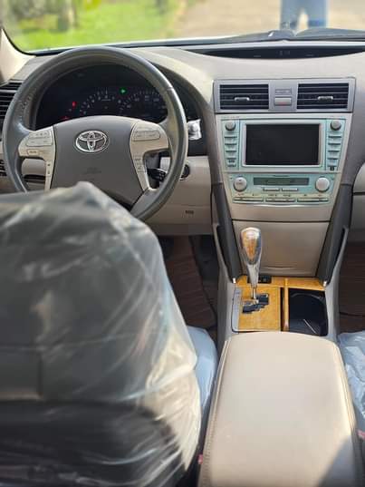 A picture of Unregistered Toyota camry xle 2208 model