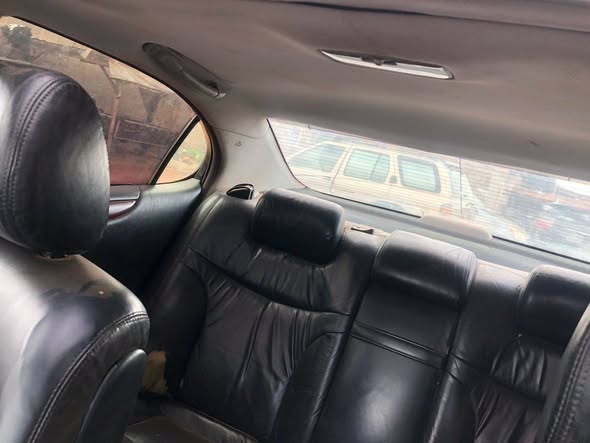 A picture of Lexus ES330