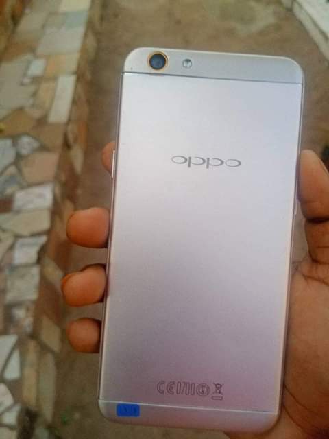 A picture of OPPO A59