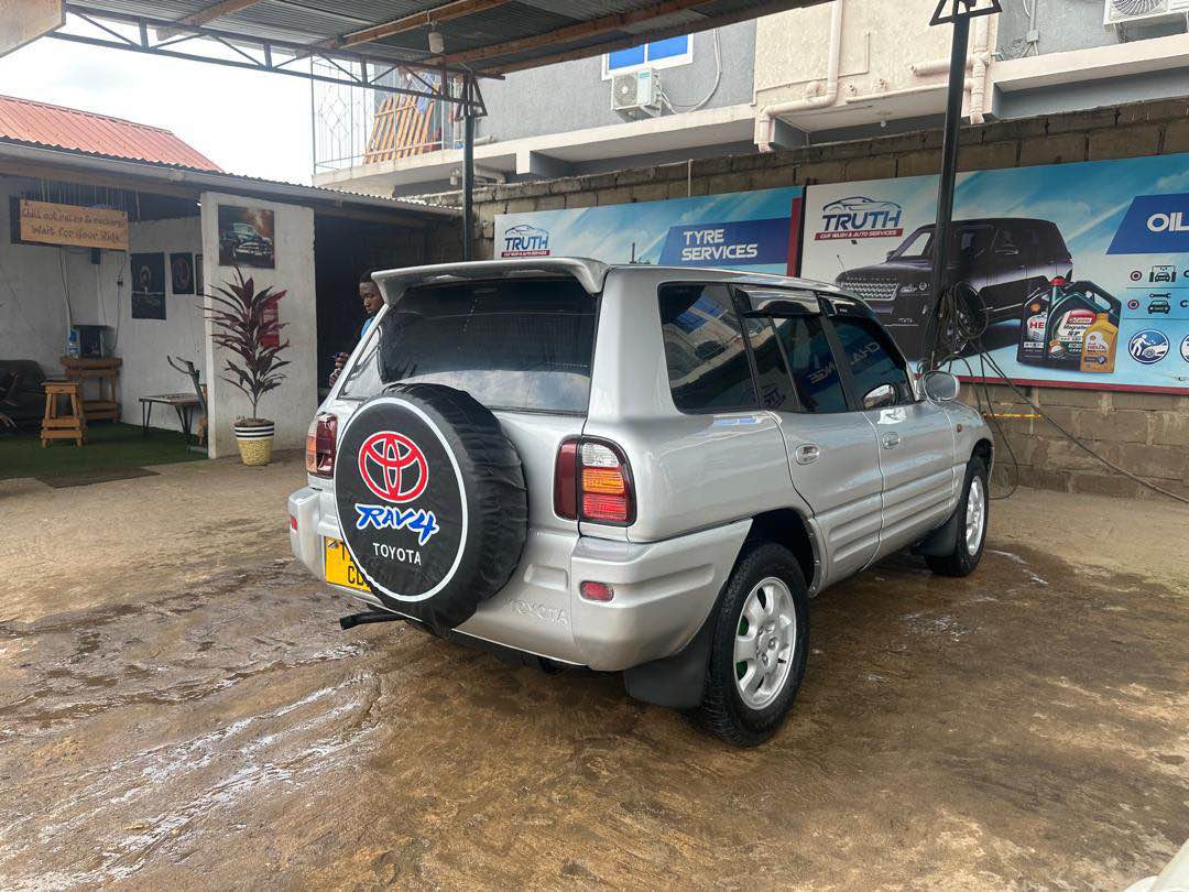 A picture of Toyota Rav 4