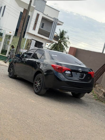 A picture of 2014 2016 TOYOTA CAMRY LE