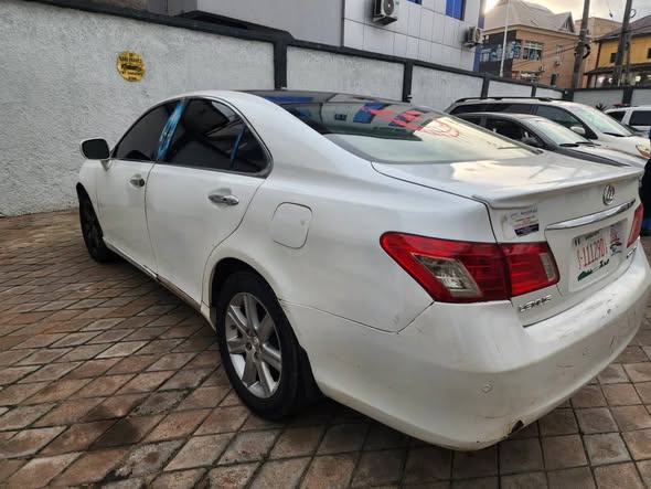 A picture of Registered ES 350 2009 model for sale Call 08067112168