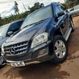 A picture of ML350 2006 60M