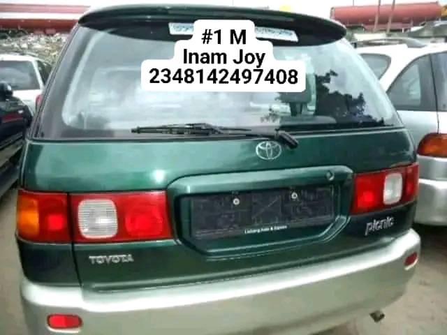 A picture of Toyota picnic 1 million naira 2348142497408