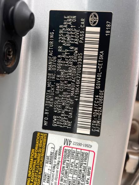 A picture of Toyota Camry 06