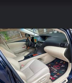A picture of 2011 LEXUS RX350