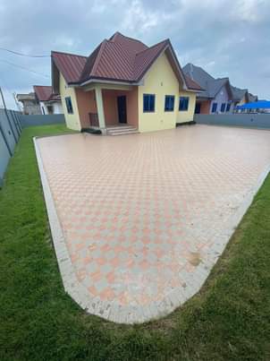 Ghana R.