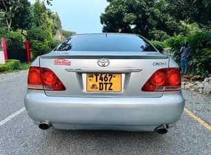 A picture of Toyota Crown Athrete DTZ Engine Safi Gear Box Safi Cc2490