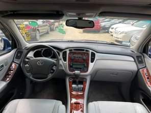 A picture of 2006 TOYOTA HIGHLANDER BUY AND DRIVE FACTORY FITTED AC 3
