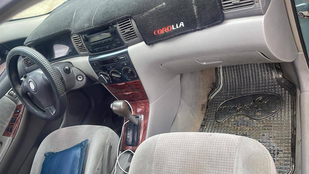 A picture of Toyota Corolla 06