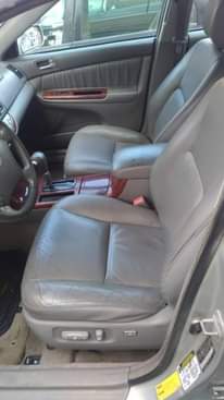 A picture of 2006 Toyota Camry V6 in very good condition sound engine