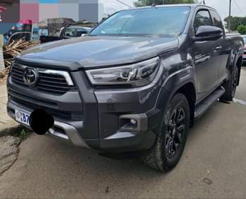 used toyota hilux