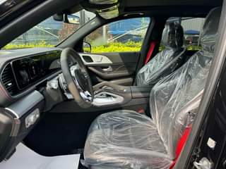 A picture of 2021 gle53