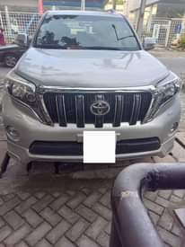 A picture of 2016 Toyota Landcruiser prado