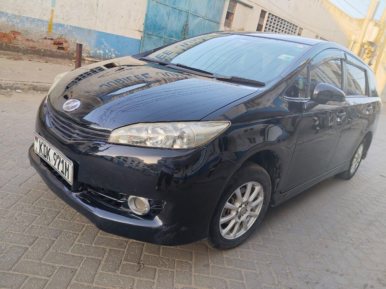A picture of 2015 Toyota wish