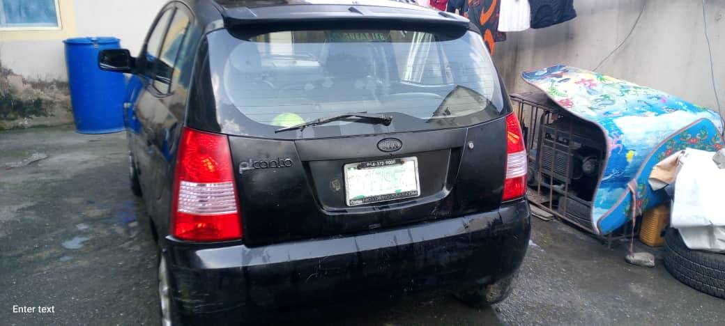 A picture of kia picanto for sell