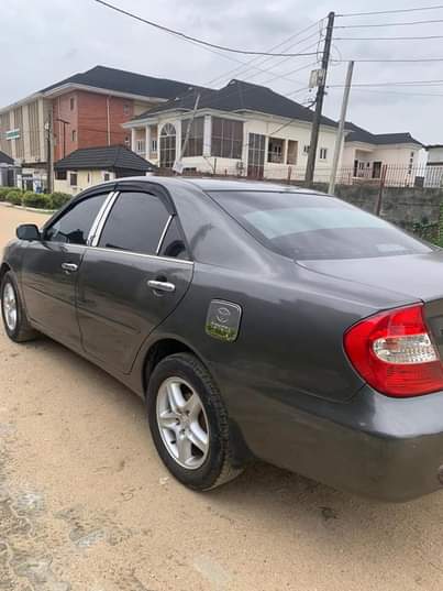 A picture of Toyota Camry 2004