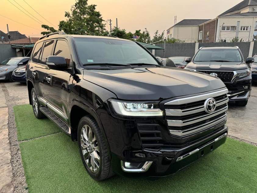 A picture of 2012 Toyota Landcruiser