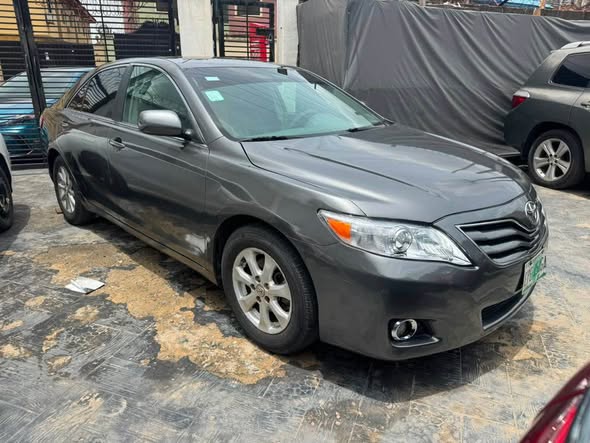 A picture of Nigerian Used Toyota Camry 2010 XLE 4Plug Engine Leather seat