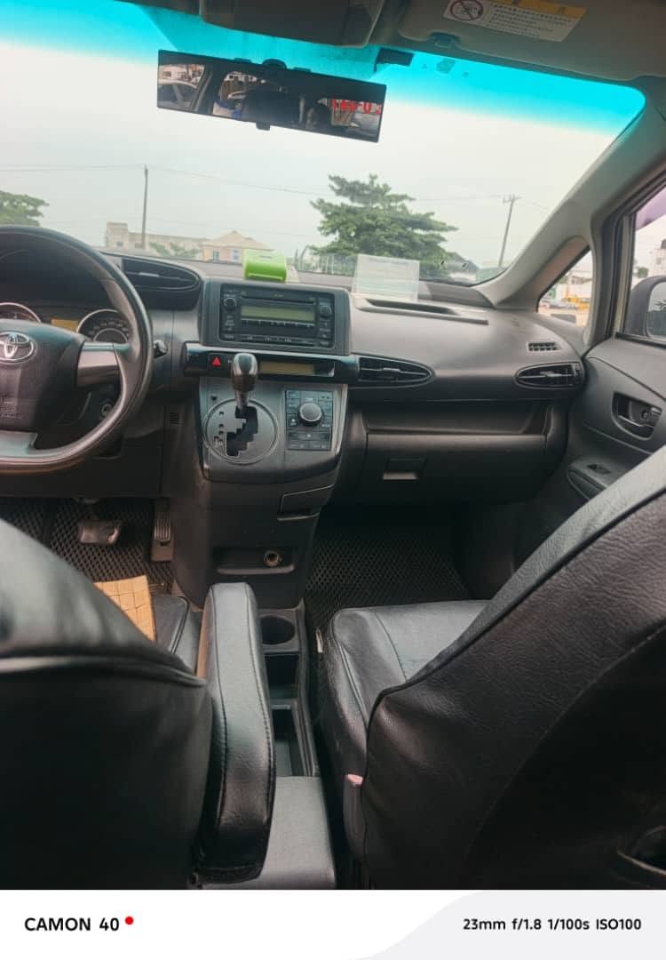 A picture of Toyota WISH