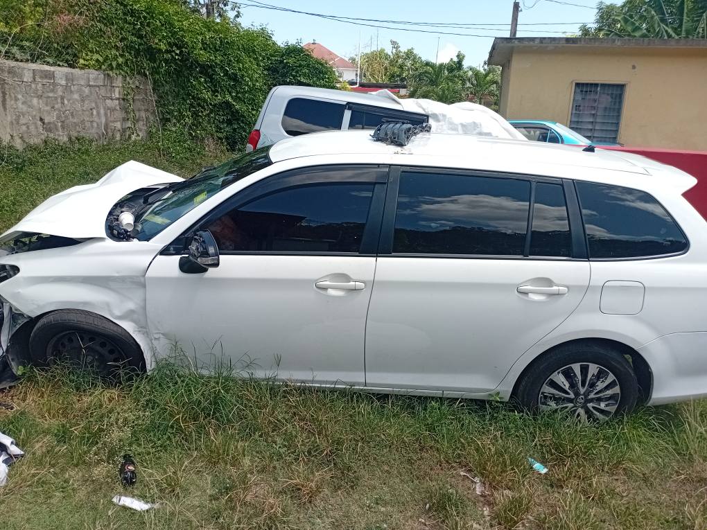 toyota fielder