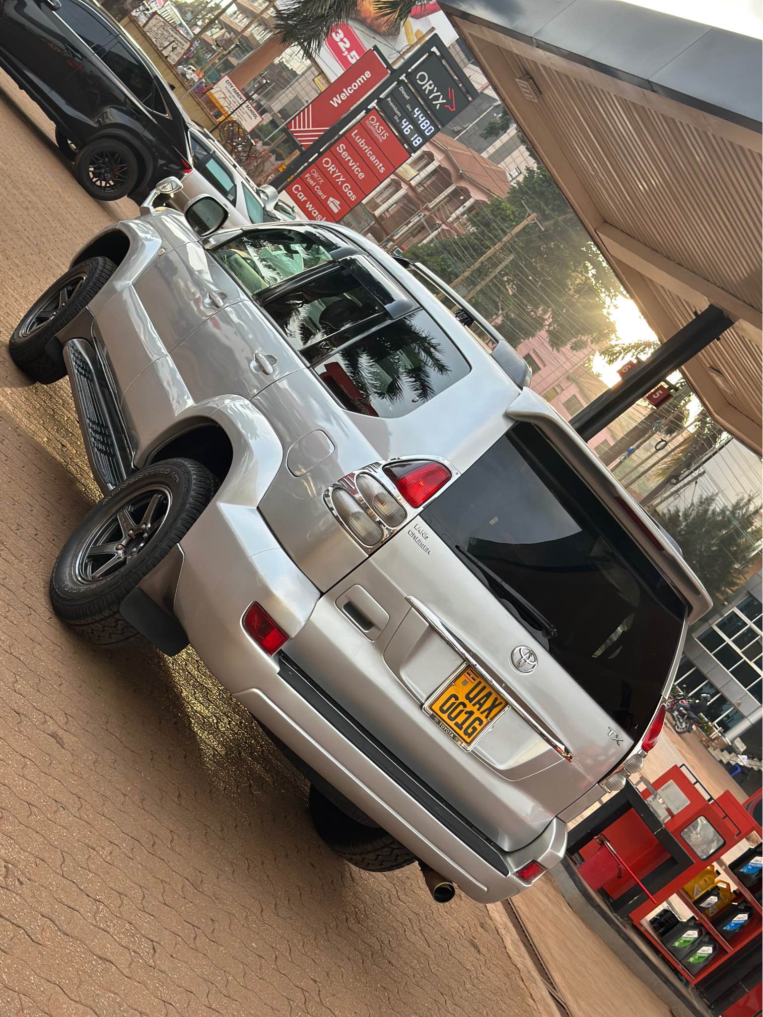 A picture of 2008 Toyota land cruiser